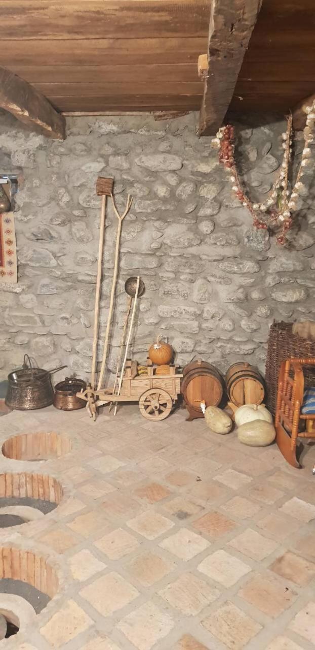 Guest House Gzirishvili Кварели Екстериор снимка